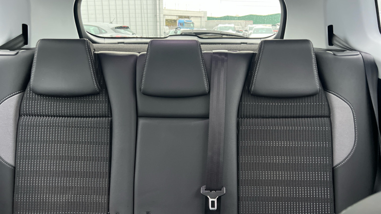 Peugeot 2008 1.2 PureTech 110 Allure 5dr Petrol Estate